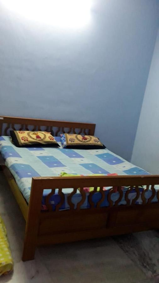 Valentine Hostel & Guest House Пондичери Екстериор снимка